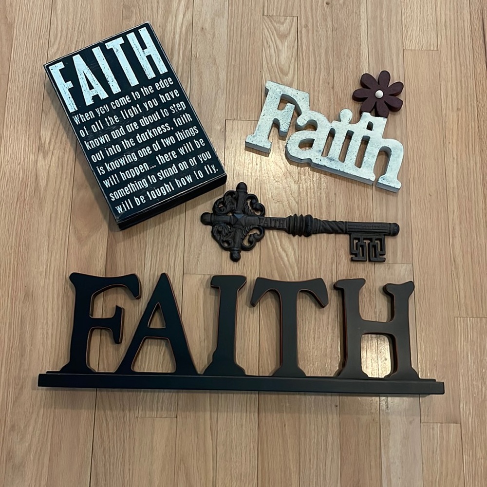 Faith signs all in good condition.